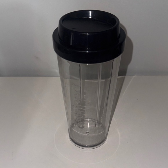 Plastic wine cups and Pepsi cups & pouring cup - Picture 7 of 8